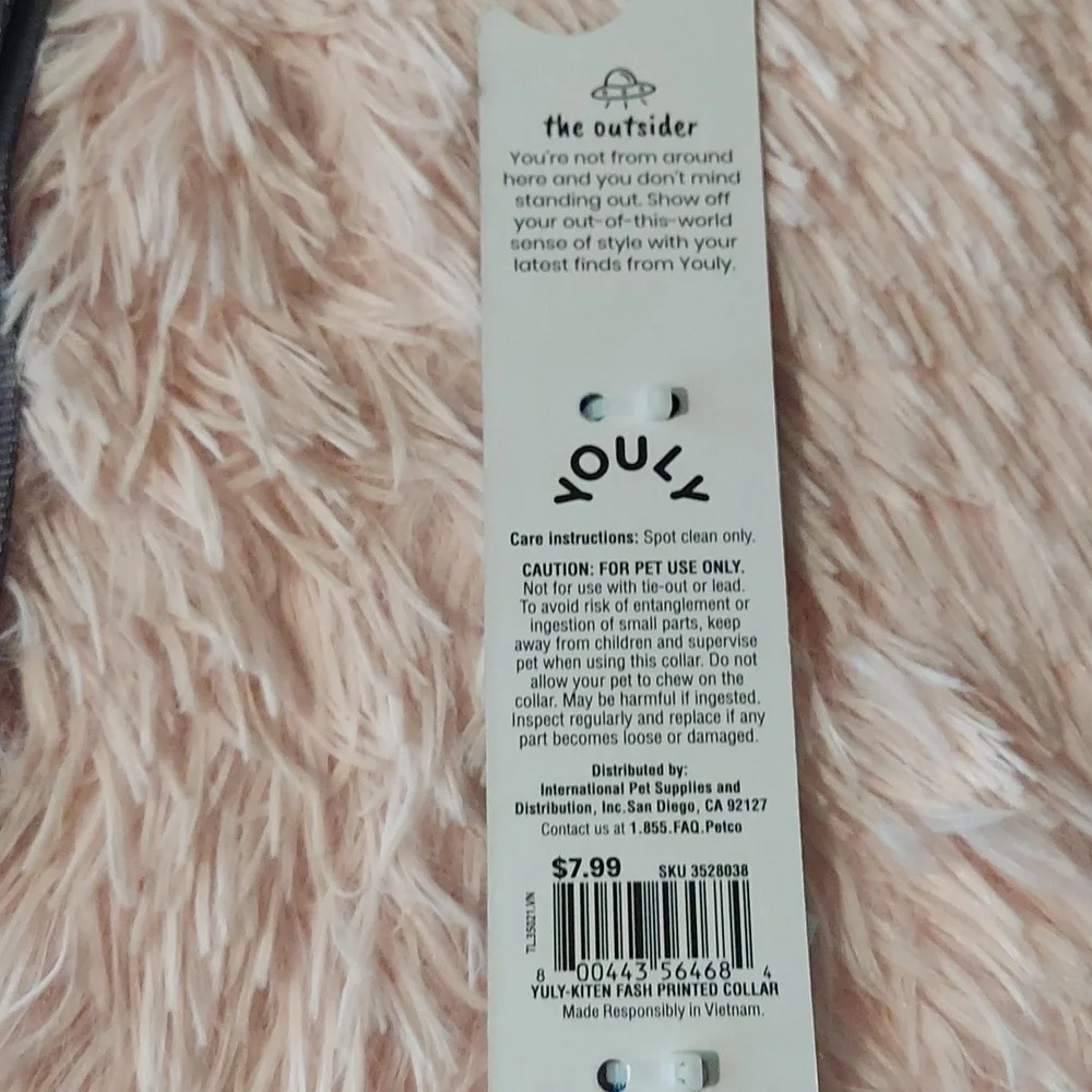 Pet collar and 2 leashes